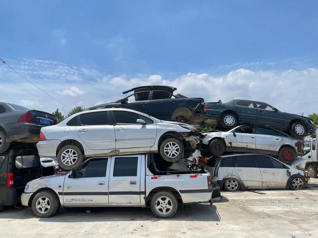 商务部：2025 年以旧换新新能源汽车占比达 57.2%